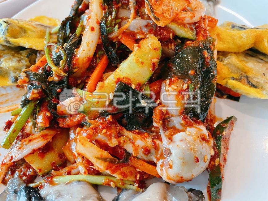 글무침,생굴,무침,굴양념,양념,야채,채소,참깨,깨,날음식,굴,음식,요리,식사,food,dish,cook,meal,sesame