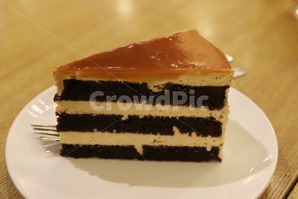 캬라멜케이크,케이크,카페,음식,간식,조각케이크,달콤한