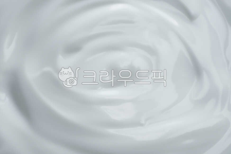 yogurt,close up,Greek yogurt,Plain Yogurt,Lactobacillus fermented milk,milk,verdure,dairy product,Yoplait,food,Yakult,White,background,Dairy processed food,Food Ingredients