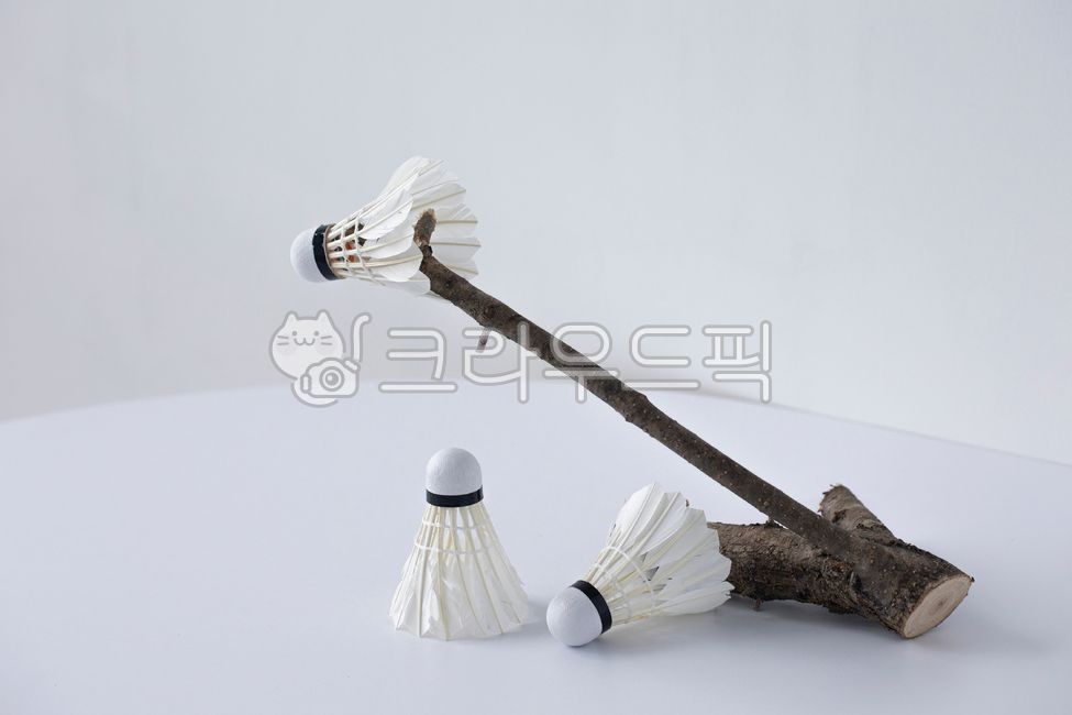 배드민턴,공,배드민턴공,스포츠,셔틀콕,운동,콕,취미,레저,사물