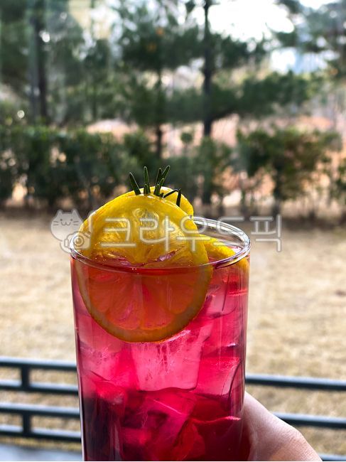 Lemonade,ade,cocktail,beverage,Cherry Ade,ice,lemonade