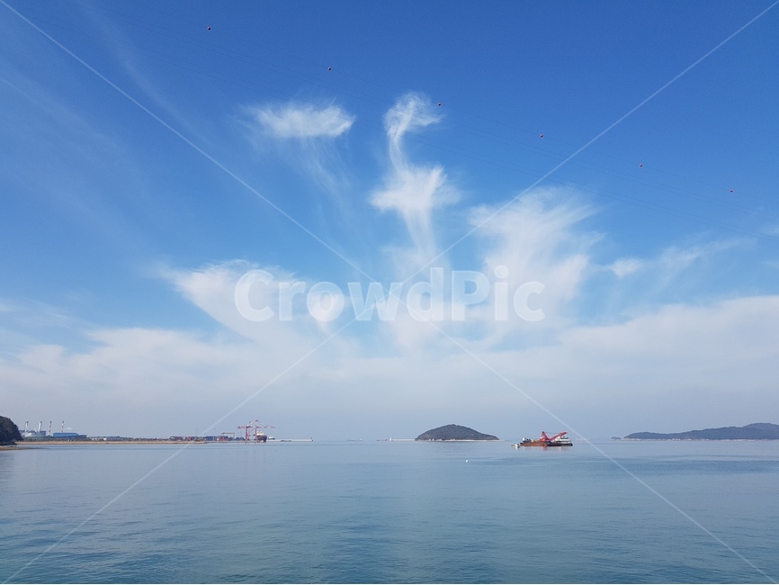 자연,바다,구름,하늘,sky,nature,sea,cloud,background,바다풍경,배경,자연,풍경,nature,landscape,outdoors,옥외,land,땅,ocean,대양,water,물,바다,shoreline,해안선,coast,연안,island,섬
