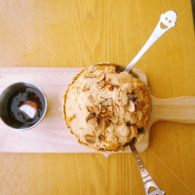 음식,여름음식,빙수,팥빙수,인절미빙수,스마일,스마일스푼,food,ice,음식,식재료,요리,food,cook,meal,dishes,food reserves,디저트,간식,후식,dessert,snack