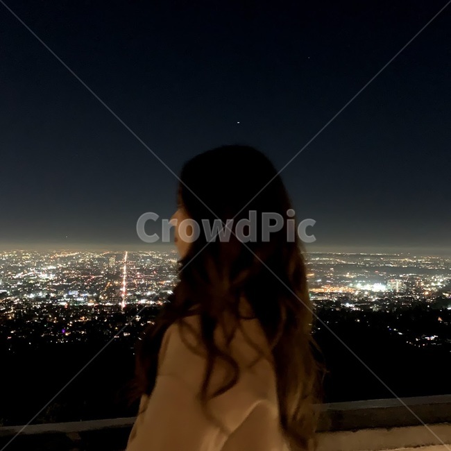 야경,인물,여자,옆모습,밤,미국,엘에이,불빛,건물,night,nightview,figure,woman,la,lights,buildings,야경,밤,풍경,nightscape,night,landscape,사람,인물,인간,human,person,여성,여자,woman,female,lady,nature,자연,outdoors,옥외