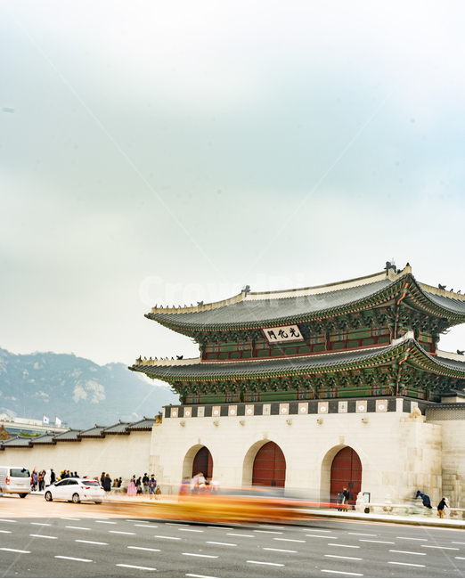 경복궁,궁,한국,한국식,서울,광화문,고화질,한국전통,한국문화,korean traditional,korean culture,랜드마크,landmark,tourist attraction,한국랜드마크,한국관광지,한국명소,korea landmark,korea tourist attraction,사람들,대중,군중,other people,crowd,건축물,건물외관,exterior,building,structure,architecture,construction