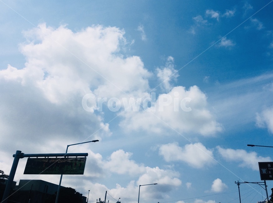 하늘,구름,파란하늘,표지판,거리
