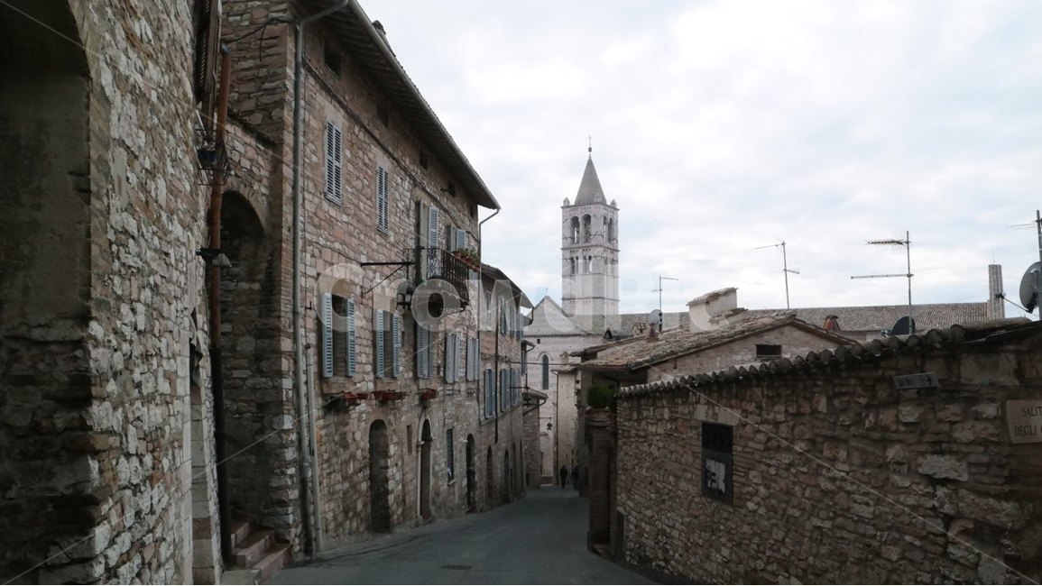 아시시,assisi,이탈리아,italy,마을,풍경,하늘,해외,유럽,town,landscape,sky,oversea,europe,랜드마크,해외랜드마크,landmark,touristattraction,골목,alley,backstreet,거리,street,도시,풍경,city,landscape,골목길,alley,해외,외국,세계,foreign,oversea,world,세계도시풍경,해외도시풍경,외국도시풍경,world cityscape,building,건물,steeple,뾰족한 탑,tower,탑,spire,첨탑,architecture,건축물
