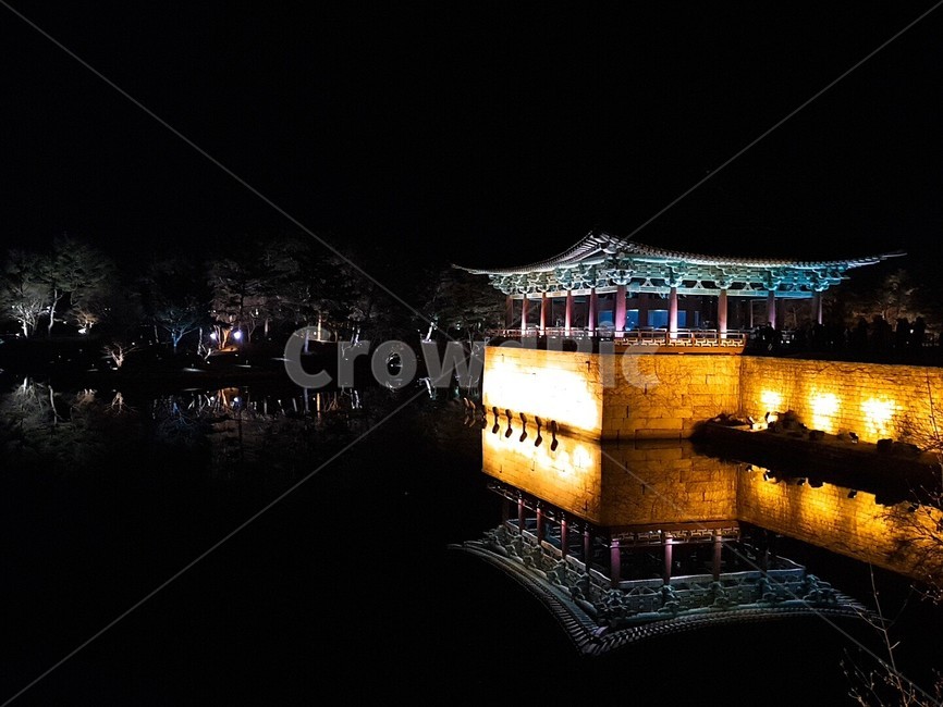경주,안압지,동궁과월지,야경,관광지,밤,저녁,야경,밤,풍경,nightscape,night,landscape,한국전통,한국문화,korean traditional,korean culture,랜드마크,landmark,tourist attraction,한국랜드마크,한국관광지,한국명소,korea landmark,korea tourist attraction,건축물,건물외관,exterior,building,structure,architecture,construction,건물
