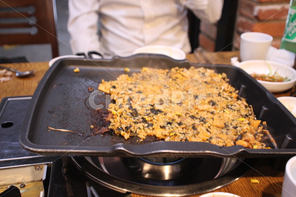 볶음밥,김치볶음밥,철판볶음밥,철판김치볶음밥,음식,음식,식재료,요리,food,cook,meal,dishes,food reserves,한식,한국음식,한국요리,korean food,korean dishes,korean meal,korean cook