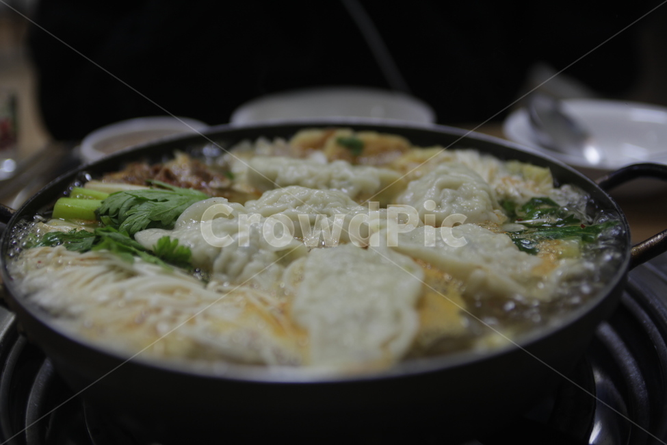 전골,찌개,음식,만두,만두전골,음식,식재료,요리,food,cook,meal,dishes,food reserves,한식,한국음식,한국요리,korean food,korean dishes,korean meal,korean cook