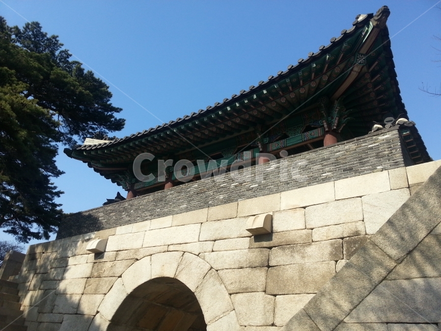 해미읍성,한국적인건축,우리나라건축,조선시대건축,성곽,성곽문,천주교박해,성지순례,가볼만한곳,충청남도,서산,충남,충남서산,읍성,사적,군사요충지,우리나리관광지,한국전통,한국문화,korean traditional,korean culture,랜드마크,landmark,tourist attraction,한국랜드마크,한국관광지,한국명소,korea landmark,korea tourist attraction,건축물,건물외관,exterior,building,structure,architecture,construction
