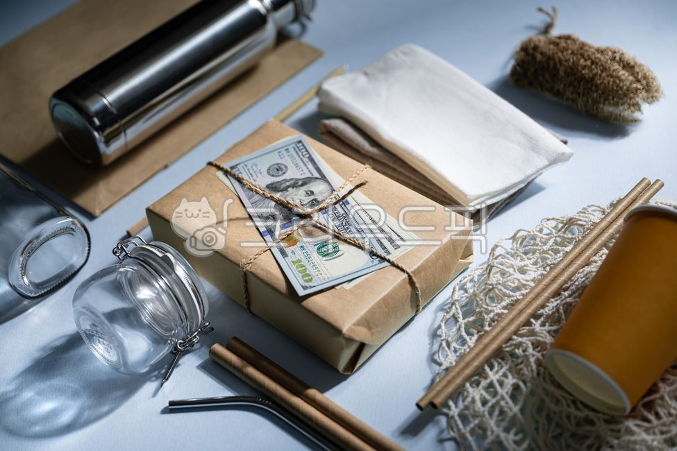 Reduce plastic,shadow,sustainable,plogging,paper straw,recyclables,zero waste,Ecofriendly materials,minimalism,Scrubbers,Reduce waste,recycle,bamboo toothbrush,environment day,dishcloth,recycled paper,glass,environmental,green,top view,No plastic,natural 