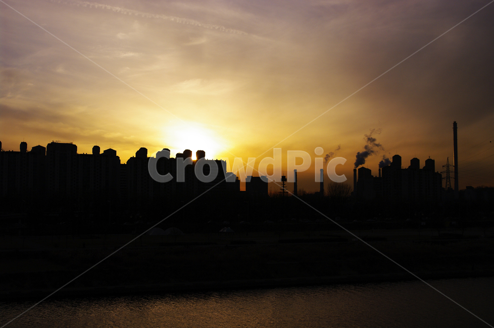 노을,일몰,sunset,하늘,구름,풍경,식물,도시,풍경,city,landscape,한국도시풍경,한국도시경관,korea cityscape,실루엣,그림자,silhouette,shadow,nature,자연,outdoors,옥외,dawn,새벽,red sky,붉은 하늘,dusk,황혼,sky,light,빛,flare,플레어