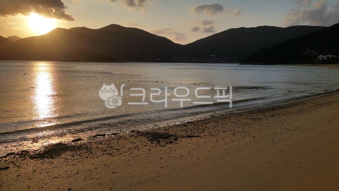 Geoje Island,beach,sandy beach,seaside,uninhabited,sunset,sunset,geojeisland,beach,noman,sunset,sea,sea