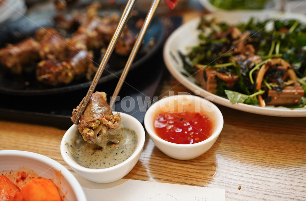 돼지,순대,먹거리,안주,음식,술안주,순대스테이크,한식,푸드,food,음식,식재료,요리,food,cook,meal,dishes,food reserves,한식,한국음식,한국요리,korean food,korean dishes,korean meal,korean cook