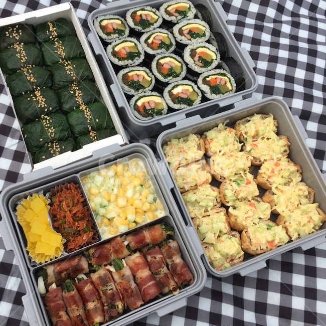 깻잎쌈밥,쌈밥,김밥,유부초밥,베이컨말이,콘샐러드,피크닉,소풍,도시락,수제도시락,핸드메이드