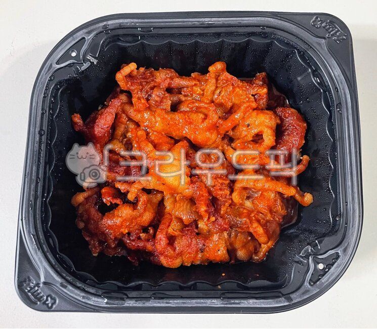 Buldakbal,snack,Charcoal grilled chicken feet,boneless chicken feet,Midnight Snack,Boneless frozen chicken feet,Korean food,ingredients,Charcoal taste,cooking,spicy food,Chicken feet dish,koreanfood,Drink snacks,Korean cuisine,cook,Korean,spicy,food,meal,