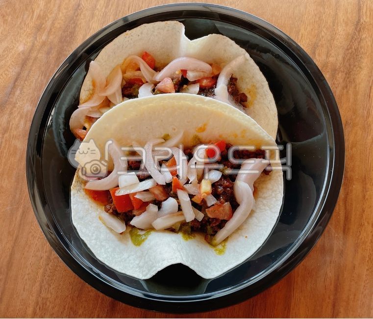 멕시칸타코,타코,소고기,소,고가,육류,야채,채소,양파,소고기타코,토마토,파프리카,피코데가요,소스,양념,또띠아,음식,식사,food,meal,taco,beef,meat