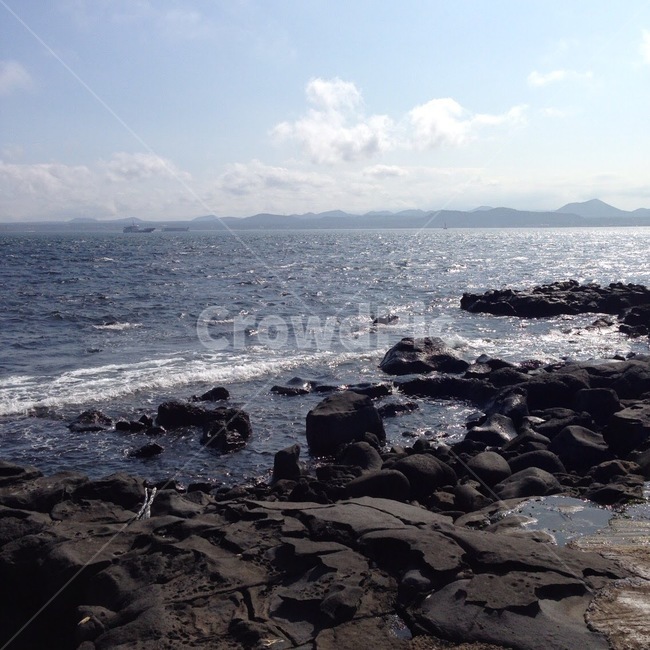 바다,제주도,우도,파도,검은모래,돌,하늘,구름,자연,풍경,nature,landscape,한국자연풍경,한국자연경관,korea nature landscape,제주도,jeju,jeju island,promontory,곶