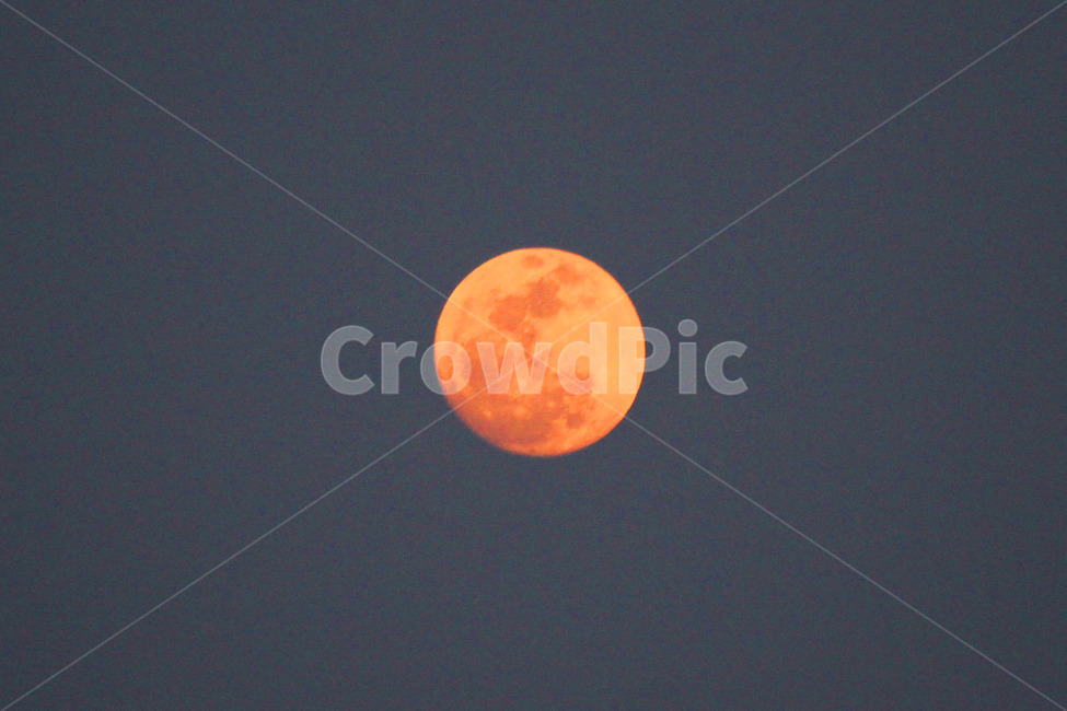 달,하늘,밤,감성,야간,붉은달,야경,밤,풍경,nightscape,night,landscape,nature,자연,outdoors,옥외,outer space,대기권 밖,moon,astronomy,천문학,universe,우주