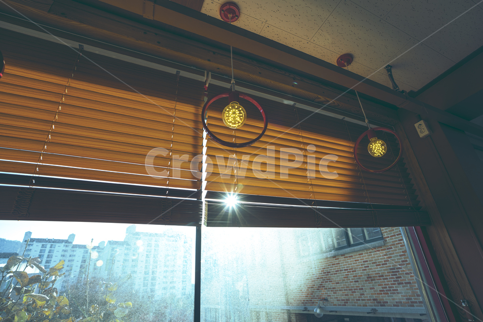 인테리어,실내,블라인드,조명,전구,빛,장식,light,데코레이션,homedecor,가정장식
