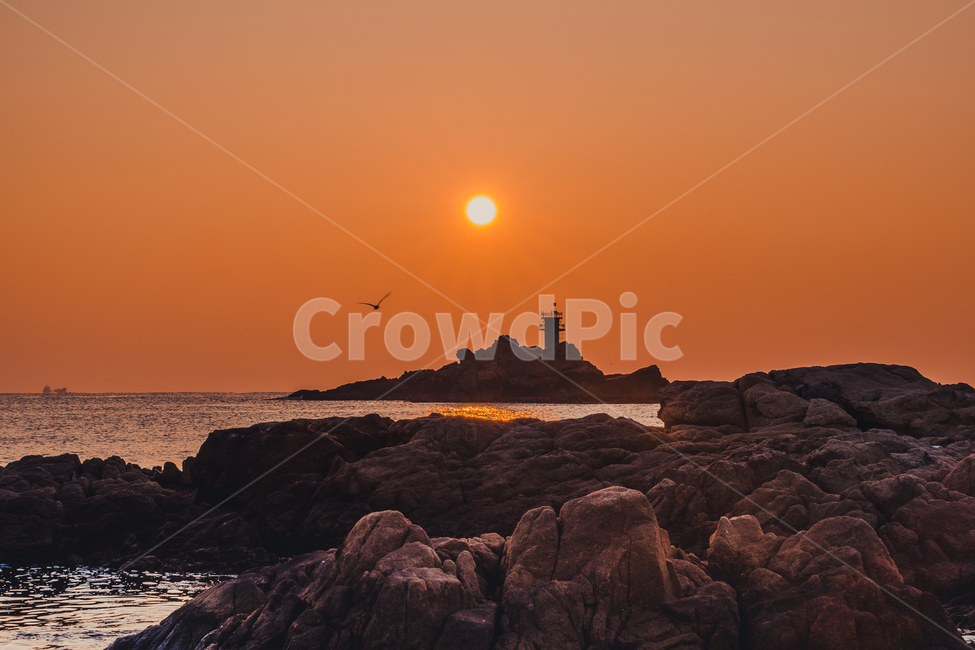 water,물,어촌,등대,일출,여명,어촌풍경,어촌마을,바다,sea,sunrise,sun,sky,ocean,파도,wave