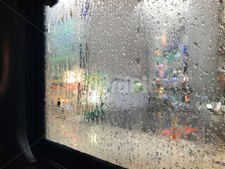 빗방울,물,비오는날,빗물,유리,창문,감성,유리창,눈물,슬픔,이별,버스,버스창문,창밖,흐림,초점,rainy,sorrow,window,날씨,비,비오는날,rain,rainy