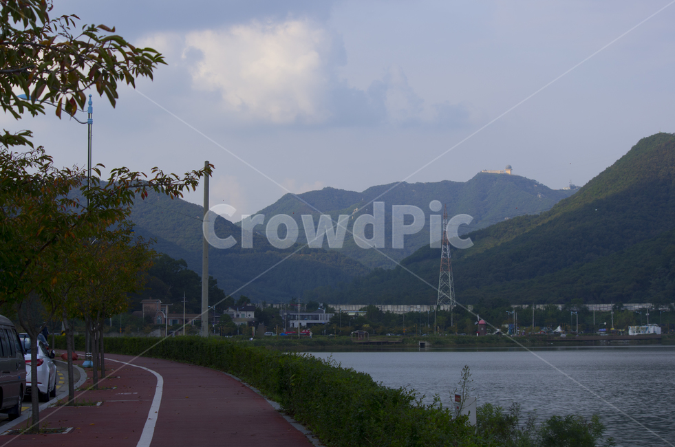호수,산,저수지,하늘,구름,자전거도로,scene,view,feeling,emotion,nature,landscape,season,풍경,감정,감성,자연,계절,뷰티,lake,mountain,reservoir,sky,cloud,road,bikeroad,path,풍경사진,감성사진,정취