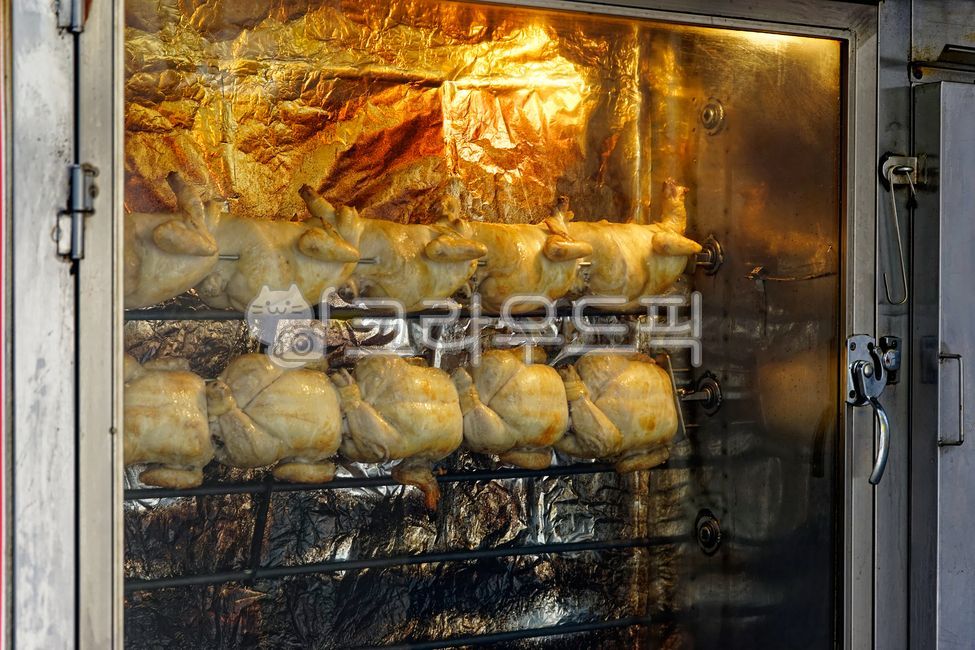 electric oven,chicken,Electric grill,Electric grilled whole chicken,food