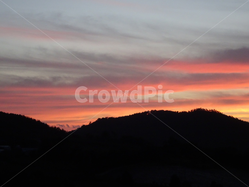 하늘,태양,노을,해,시골,자연,풍경,nature,landscape,outdoors,옥외,dusk,황혼,sunset,일몰,dawn,새벽,sky,red sky,붉은 하늘