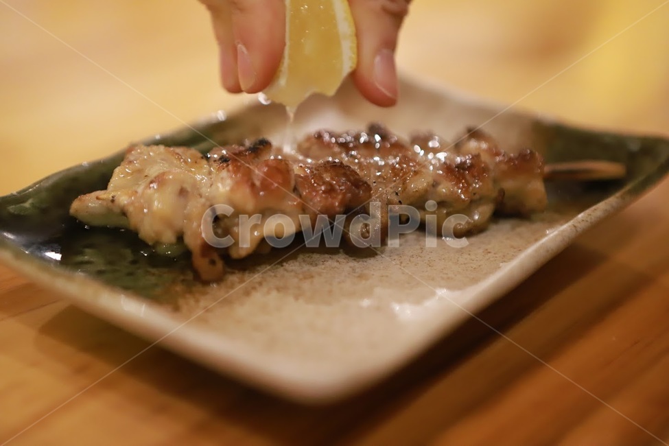 닭꼬치,이자카야,야끼도리,닭날개꼬치,닭목살꼬치,일본음식,일식,일본식꼬치구이,음식,식재료,요리,food,cook,meal,dishes,food reserves,일식,일본음식,일본요리,Japanese food,Japanese dishes,Japanese meal,Japanese cook