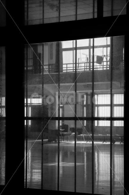 건물,의자,빛,흑백,감성,감성,sensible,feeling,흑백,모노톤,monochrome,black and white,인테리어,실내디자인,interior design
