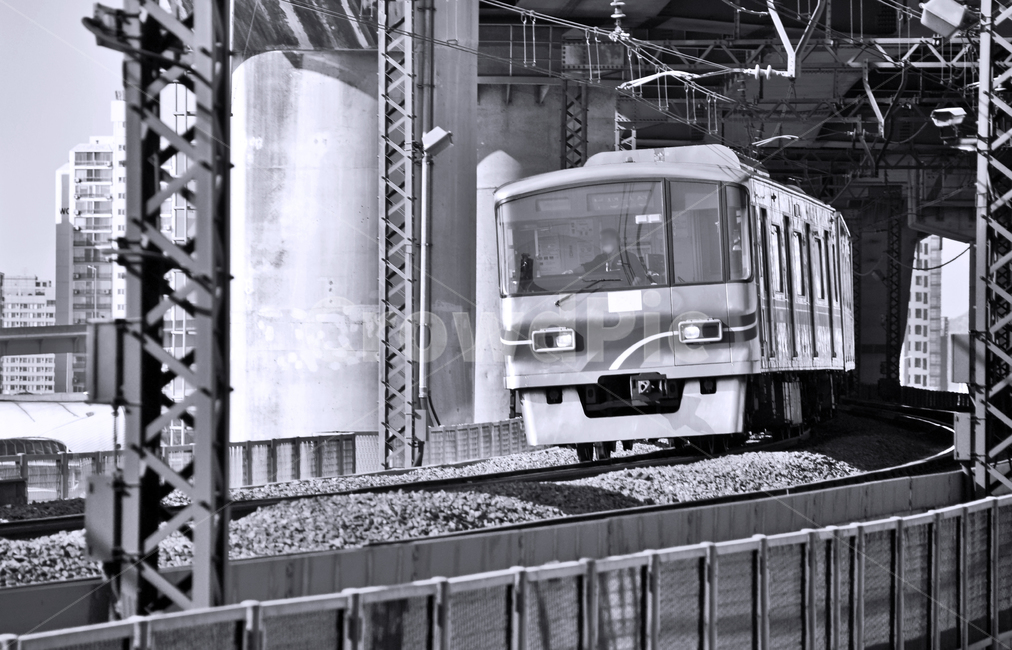 doubledecker bridge,Line 7,Han River Bridge,Driving,train track,Han River,pier,subway,Cheongdam Bridge,track,Grayscale