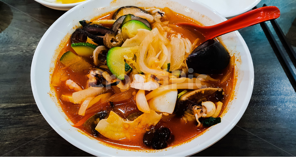 해물짬뽕,음식,짬뽕,맛집,점심,음식,식재료,요리,food,cook,meal,dishes,food reserves,면류,면요리,noodles,중식,중국음식,중화요리,chinese food,chinese dishes,chinese meal,chinese cook