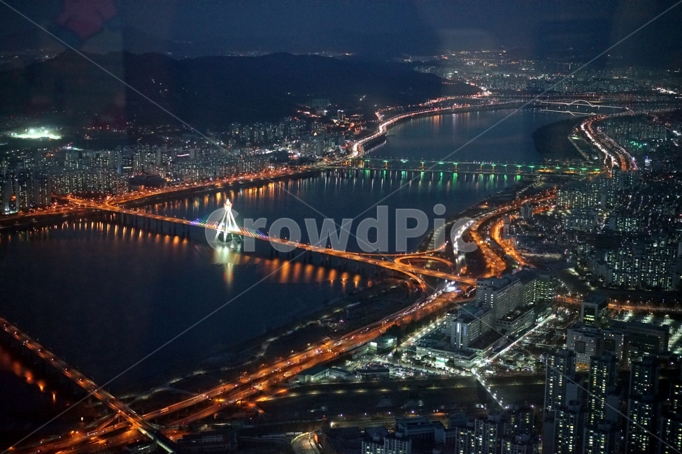 서울,서울야경,야경,한강,한강야경,올림픽대교,대교,다리,야경,밤,풍경,nightscape,night,landscape,도시,city,한국도시풍경,한국도시경관,korea cityscape,nature,자연,scenery,outdoors,옥외,경치,aerial view,조감도,road,도로