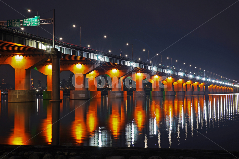 잠실대교,잠실,한강,한강다리,야경,불빛,조명,반영,교량,교각,구조물