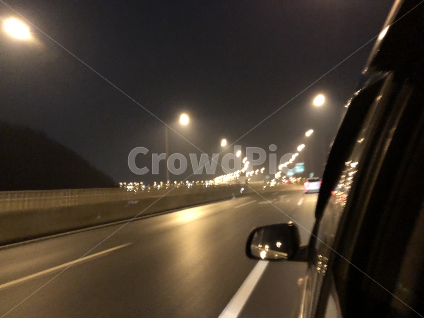고속도로,도로,차도,차안,길,야경,밤,풍경,nightscape,night,landscape,교통,교통수단,traffic,transportation