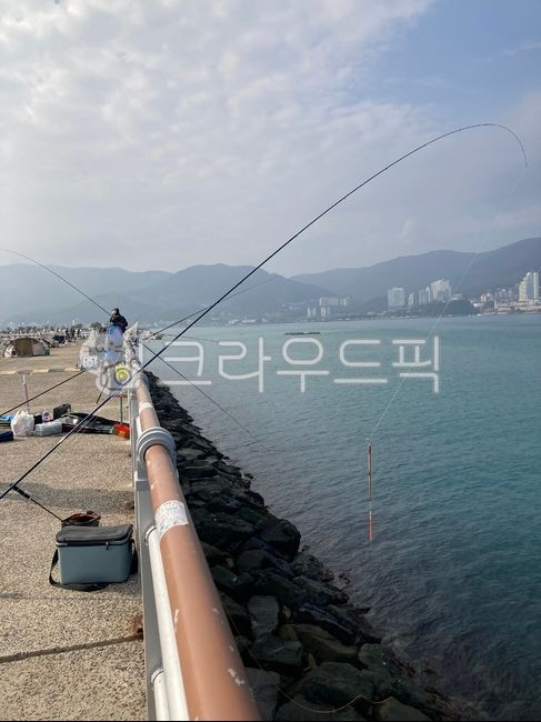 sea,sea,fishing,breakwater,tetrapod,tetrapod,breakwater,seawall,people,fishing