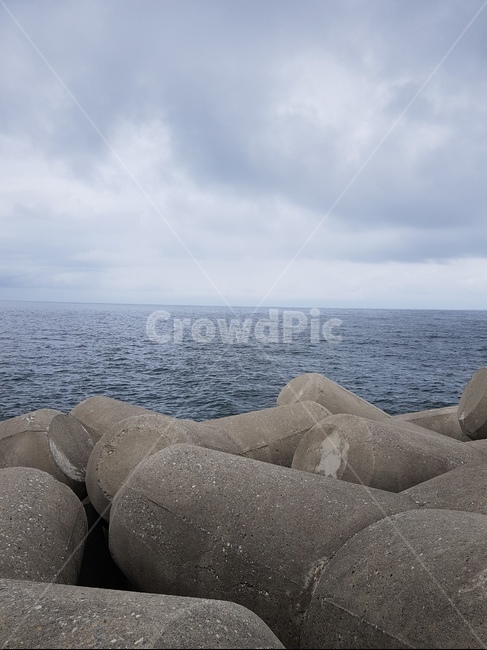 흐린,하늘,바다,파도,방파제,자연,풍경,nature,landscape,promontory,곶,rock,록