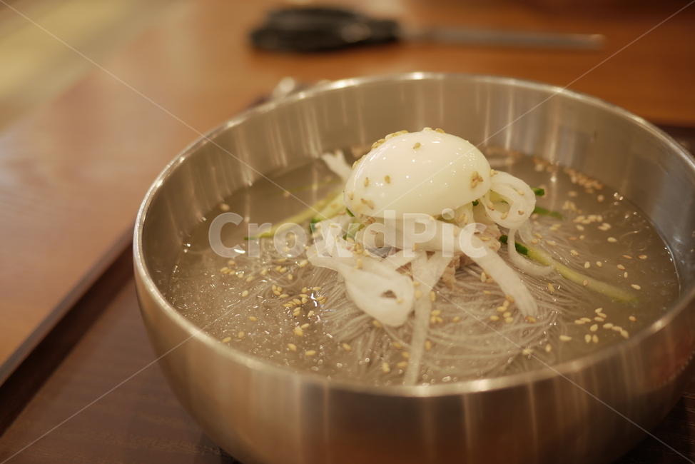 냉면,음식,요리,물냉면,여름메뉴,저녁메뉴,밥,식사,맛집,계란,오이,무,무생채,시원,푸드,별미,시원함,여름,여름,계절,summer,season,음식,식재료,요리,food,cook,meal,dishes,food reserves,면류,면요리,noodles,한식,한국음식,한국요리,korean food,korean dishes,korean meal,korean cook,plant,식물,vegetable,야채,sprout,새싹,bean sprout,콩나물