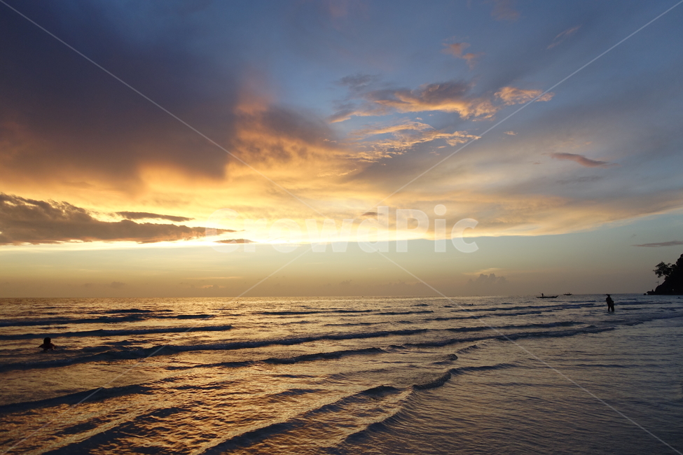 보라카이,화이트비치,해변,파도,석양,sunset,boracay,whitebeach,sky,자연,풍경,nature,landscape,outdoors,옥외,하늘,일몰,red sky,붉은 하늘,dusk,황혼,dawn,새벽
