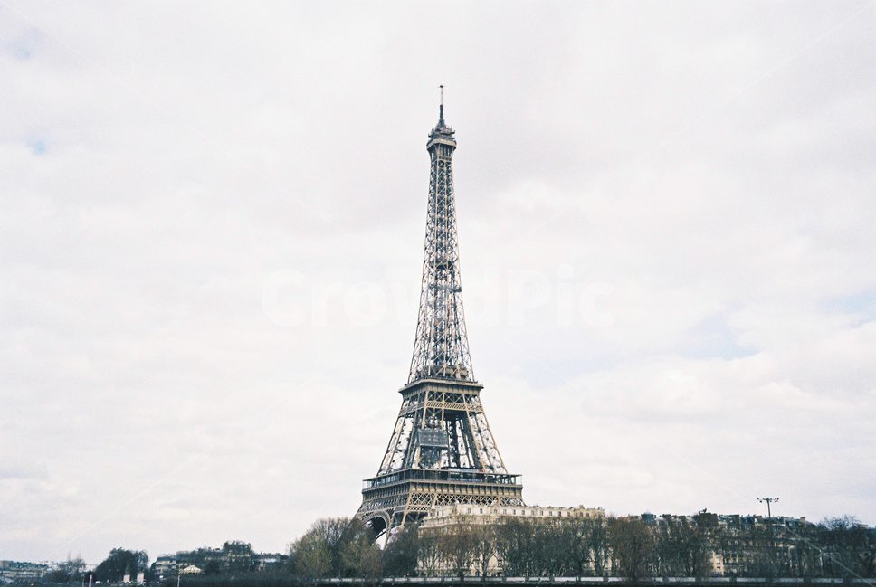 에펠탑,흑백에펠탑,랜드마크,파리,필름사진,흑백건축물,파리에펠탑,eiffeltower,paris,landmark
