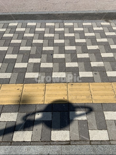 그림자,토성,행성,우주,saturn,shadow,silhouette,road,보도블럭,space,universe