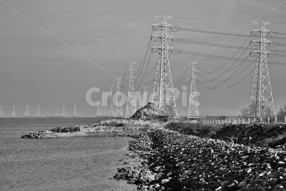 시화호,안산,시화방조제,바다,서해,철탑,방파제,흑백,흑백,모노톤,monochrome,black and white,산업,industry,industrial