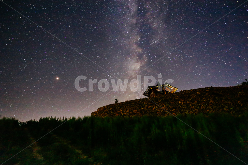 은하수,milkyway,안반데기,전망대,별,여름밤,야경,밤,풍경,nightscape,night,landscape,한국전통,한국문화,korean traditional,korean culture,건축물,건물외관,exterior,building,structure,architecture,construction,nature,자연,outdoors,옥외