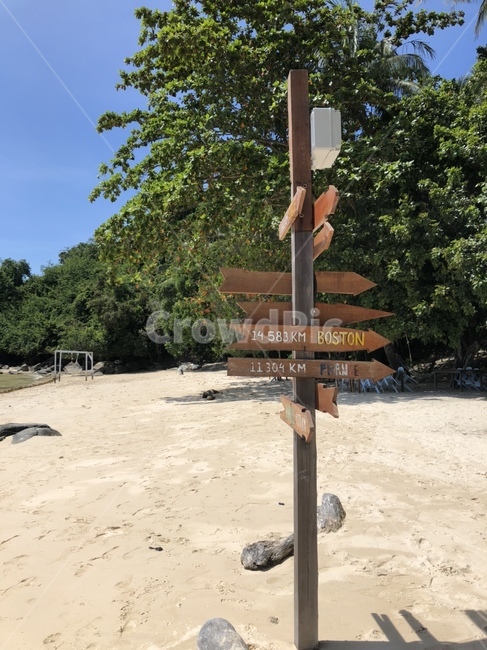표지판,sign,거리표시,방향,direct,화살표,해외,abroad,모래,sand,해변,beach