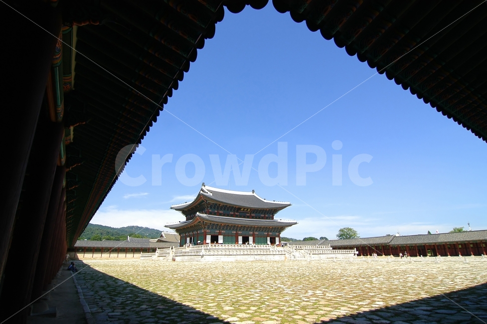 경복궁,근정전,궁,궁궐,건축,한국,전통,전통건축,서울,단청,명소,관광지,건축물,전통건축물,고건축,문화재,랜드마크,landmark,tourist attraction,한국전통,한국문화,korean traditional,korean culture