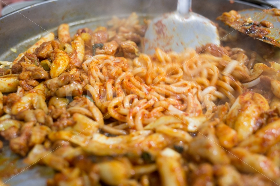 닭요리,닭갈비,면사리,우동사리,볶음음식,음식,식재료,요리,food,cook,meal,dishes,food reserves,육류,고기,meat,한식,한국음식,한국요리,korean food,korean dishes,korean meal,korean cook