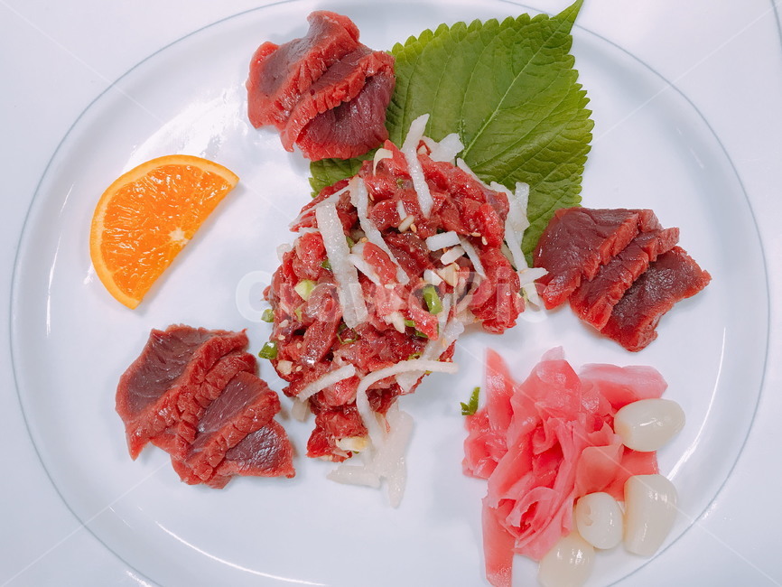 말고기,생고기,육회,육사시미,제주도,제주도맛집,horsebeef,rawmeat,koreanstylerawbeef,음식,식재료,요리,food,cook,meal,dishes,food reserves,육류,고기,meat