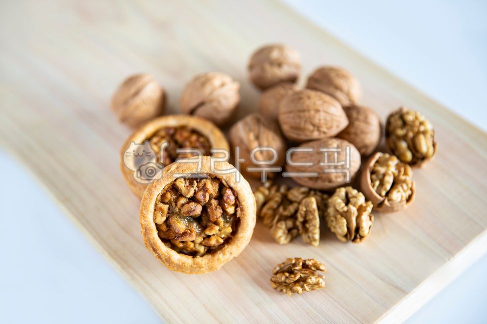 호두,호두파이,호두빵,과자,거리음식,디저트,건강음식,보양음식,건강식,walnut,walnutpastry,walnutpie,healthyfood,comfortfood,음식,요리,먹거리,간식,맛있는,국민간식,길거리음식,군것질,food,cooking,streetfood,snack,delicious,빵,bread,walnutbread,dessert